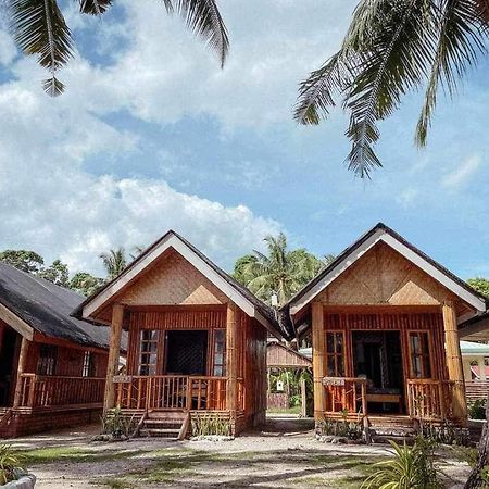 Hola Beach Resort Сикиджор Екстериор снимка
