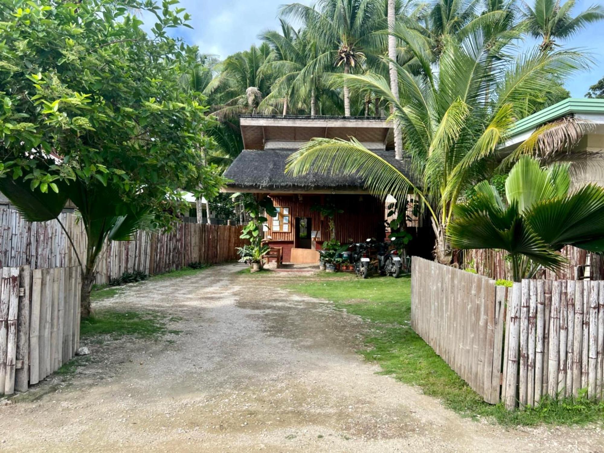 Hola Beach Resort Сикиджор Екстериор снимка