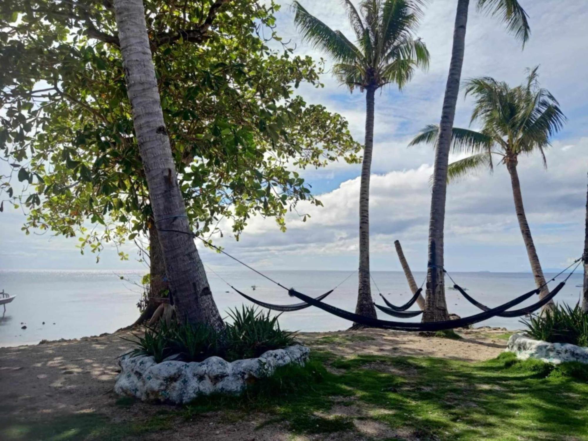Hola Beach Resort Сикиджор Екстериор снимка